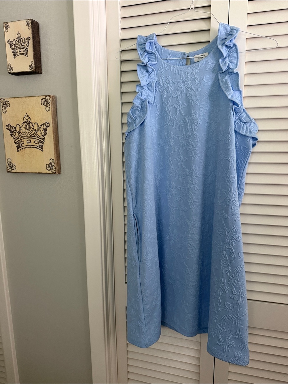 Crown & Ivy light blue sleeveless dress